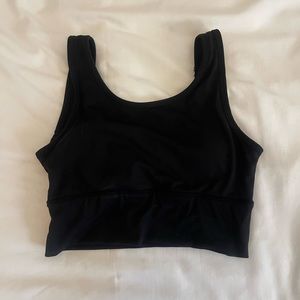 Cropped workout top, open back